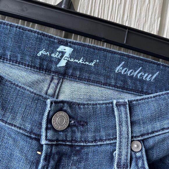 7 For All Mankind Low Rise Bootcut Jeans – Size 28 – Medium Wash NWOT - Picture 2 of 6